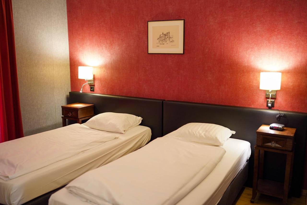 Hotel Prins Van Oranje Дист Экстерьер фото