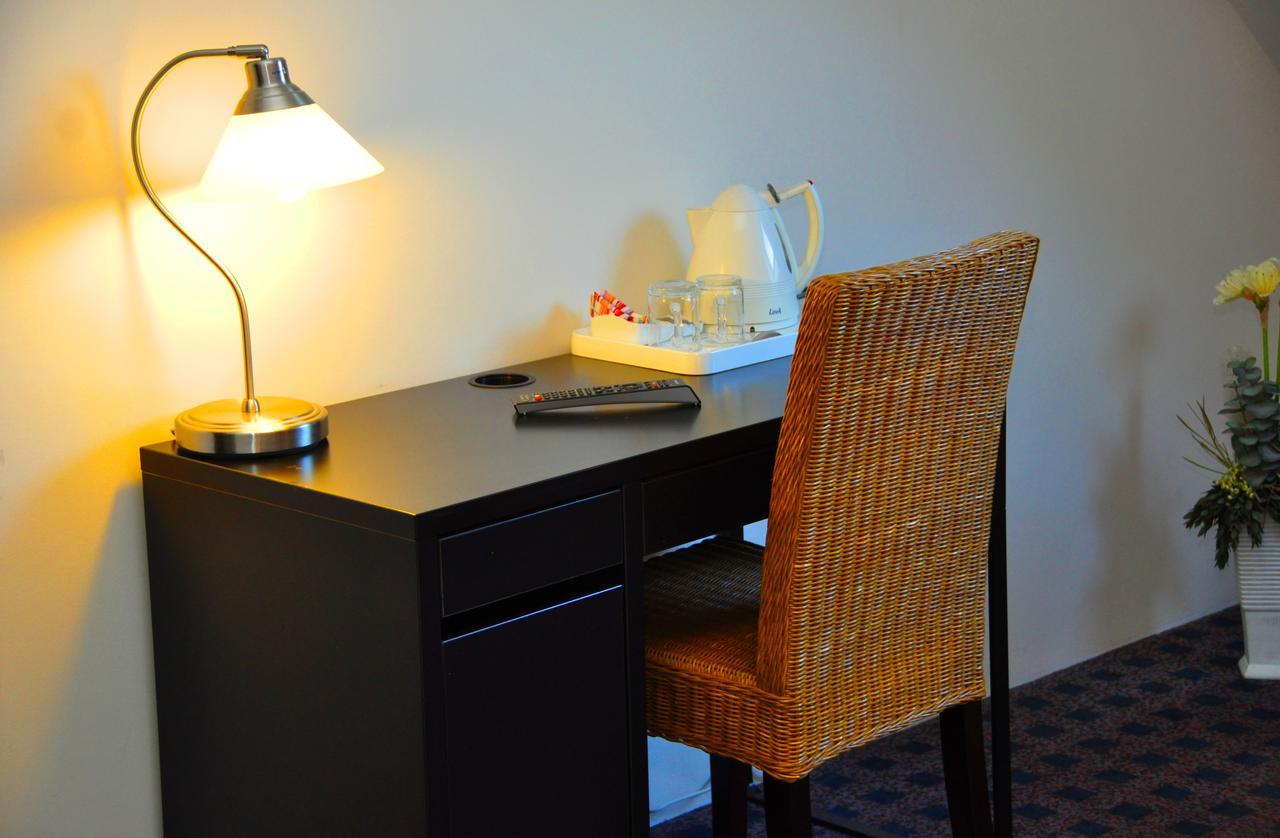 Hotel Prins Van Oranje Дист Экстерьер фото